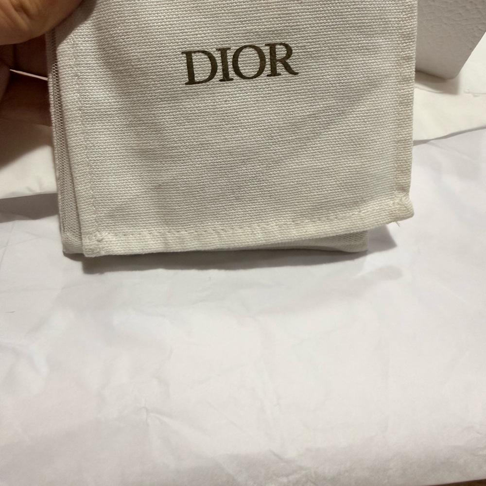Dio(r)evolution Necklace - Picture 4 of 6